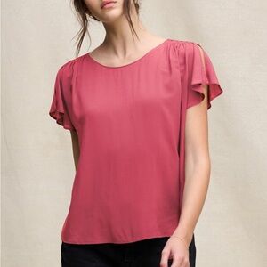 $129 NWT Velvet by Graham & Spencer “Marcel” Blouse in Garnet Sz Small